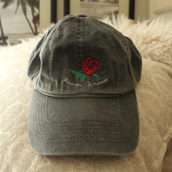 Brandy Melville Accessories - brandy melville rose hat